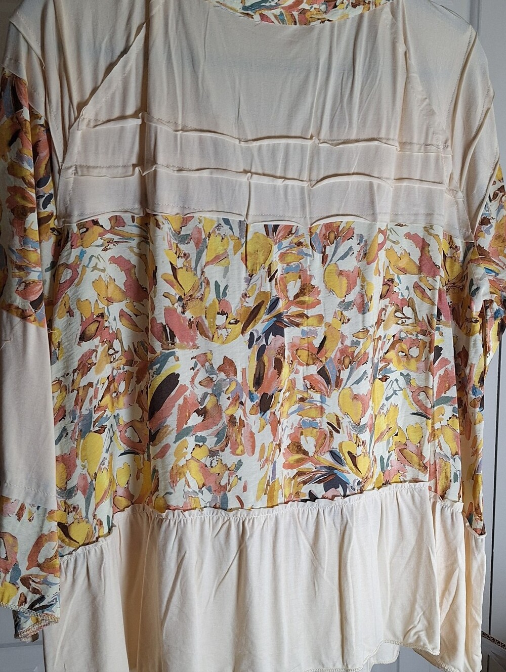 POL Floral Cream Blouse NWOT - Picture 6 of 7